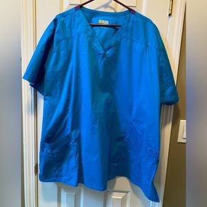 Wonder flex turquoise blue scrub top. Size 5X